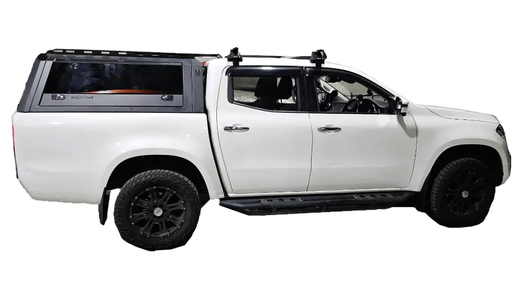 Solid-side-glass-tub-canopy-for-mercedes-benz-ARMORMAN4X4-2.webp