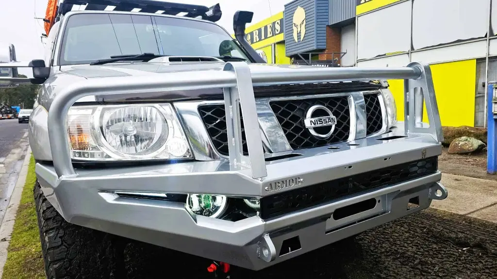 Bushmaster-bull-bar-nissan-patrol-y61-2005-2012-ARMORMAN4X4-2.webp