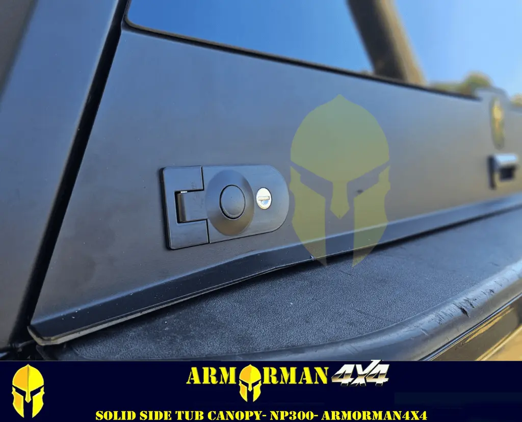 SOLID-SIDE-TUB-CANOPY-NP300-ARMORMAN4X4-1.webp