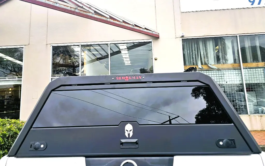 SIDE-GLASS-WINDOW-TUB-CANOPY-ARORMORMAN4X4-1 (9).webp