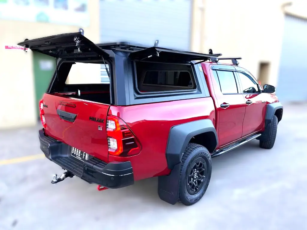 hilux canopy- armorman - solid side canopy (2) - Copy.webp