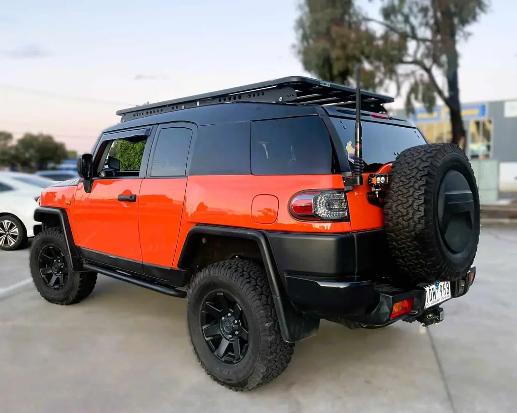 Aluminium-roof-rack-for-FJ-cruiser-series-ARMORMAN4X4-5.webp