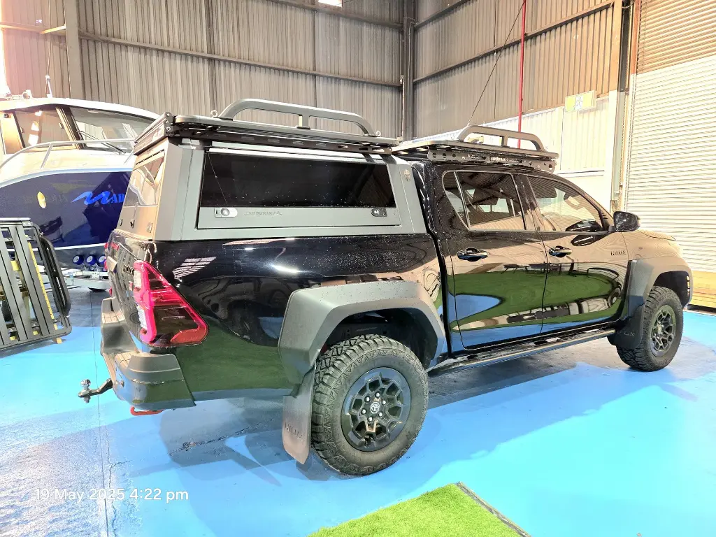 hilux canopy - armorman 4x4  (42).webp