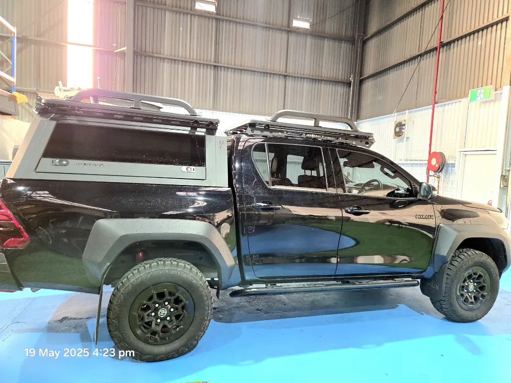 hilux canopy - armorman 4x4  (40).webp