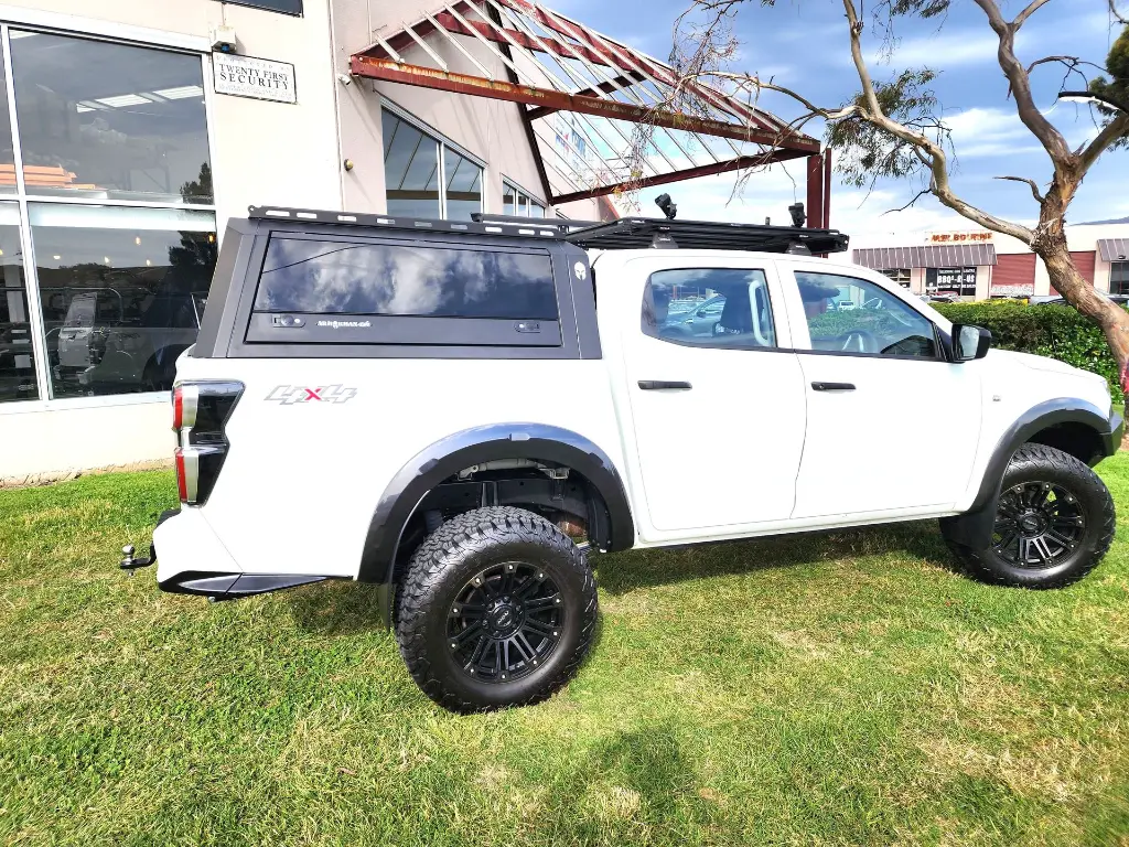 d-max canopy- armorman 4x4 (22).webp