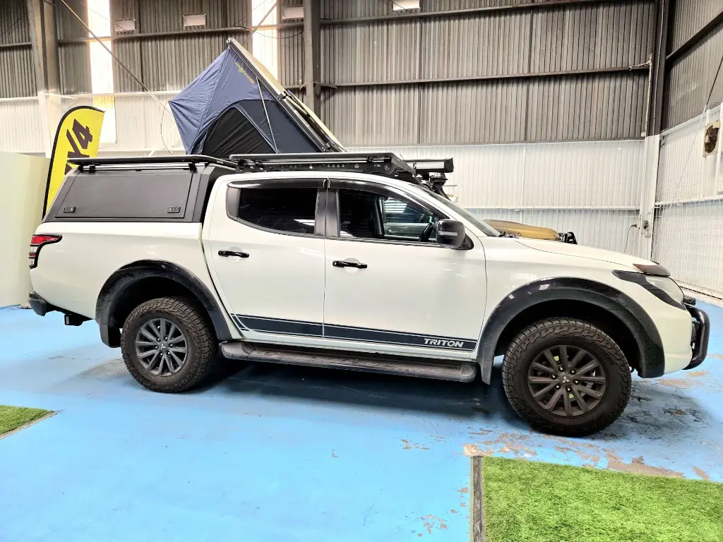 SOLID SIDE CANOPY- MQMR (11).webp