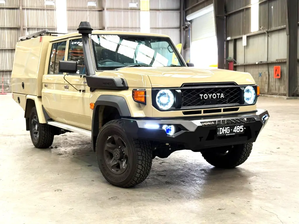 ARMORMAN4X4-ROADMASTER- NOLOOP BULLBAR-LC79SER (3).webp