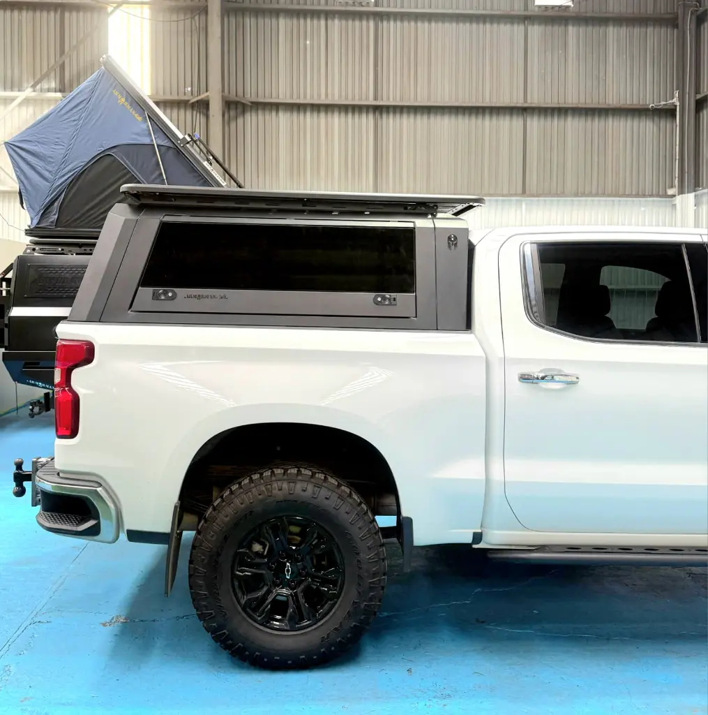 ARMORMAN4X4-TUB CANOPY- SILVERADO 1500 (17).webp