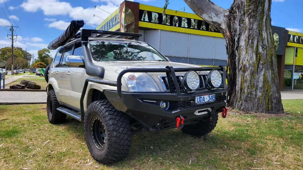 PRADO 120 - BUSHMASTER BULL BAR2.webp