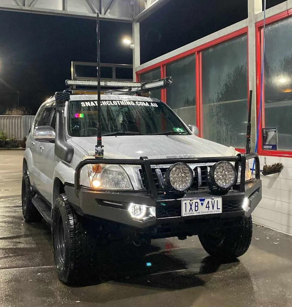 PRADO 120 - BUSHMASTER BULL BAR1.webp