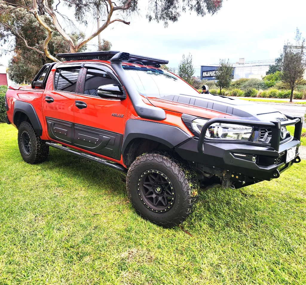 bullbar hilux 15-18 - bushmaster -armorman 4x4 (8).webp