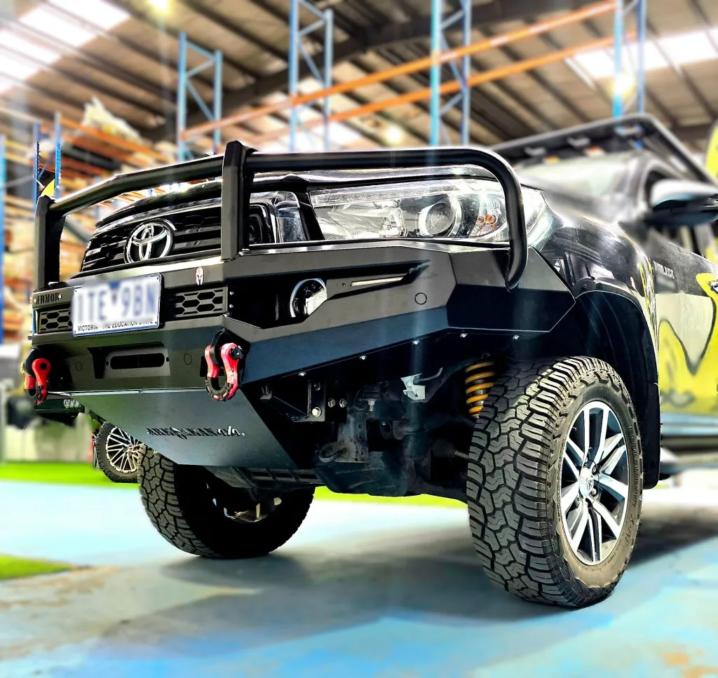 bullbar hilux 15-18 - bushmaster -armorman 4x4 (18).webp
