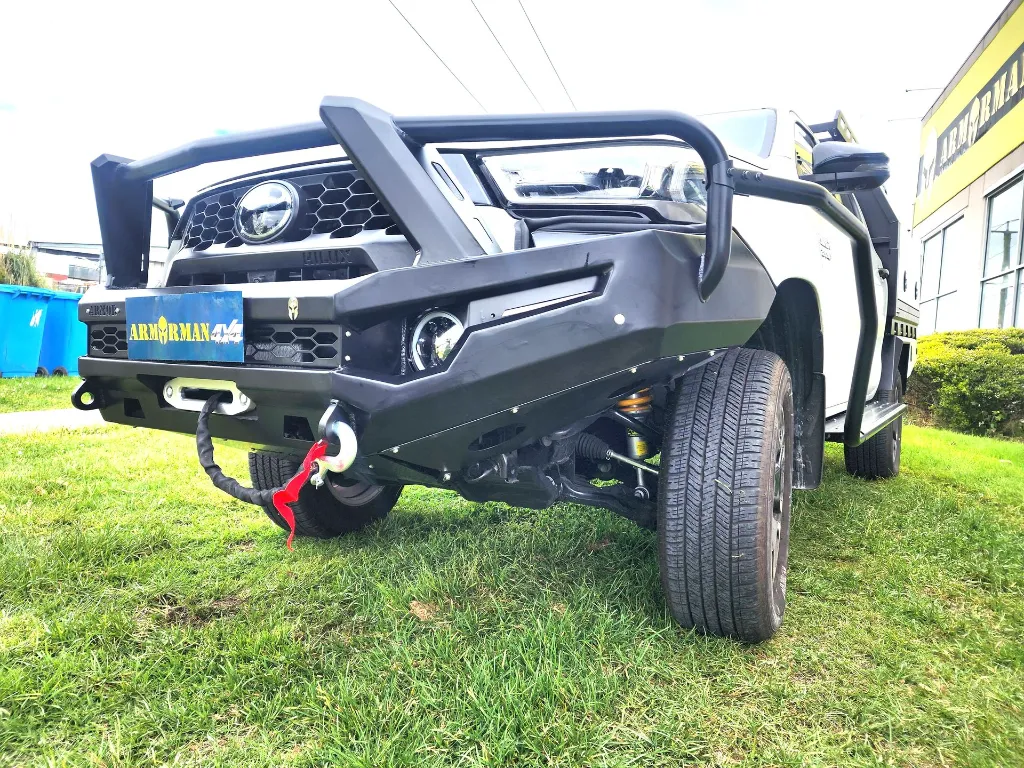 ARMORMAN4X4-BUSHMASTER BULLBAR HILUX 23ON (5).webp