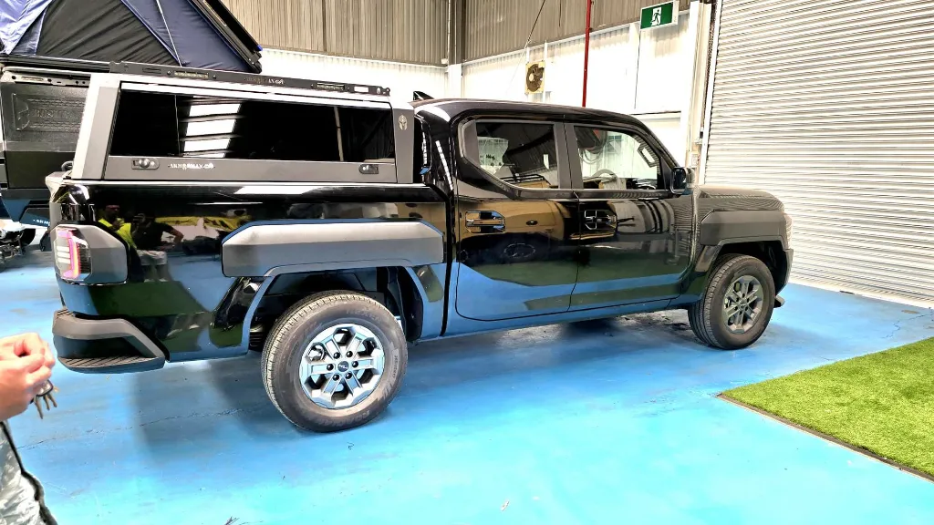 KIA TASMAN CANOPY-ARMORMAN 4X4  (11).webp