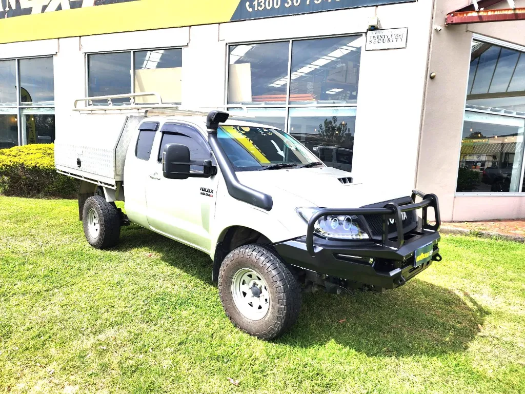ARMORMAN4X4- BUSHMASTER BULLBAR- HILUX0511 (3).webp