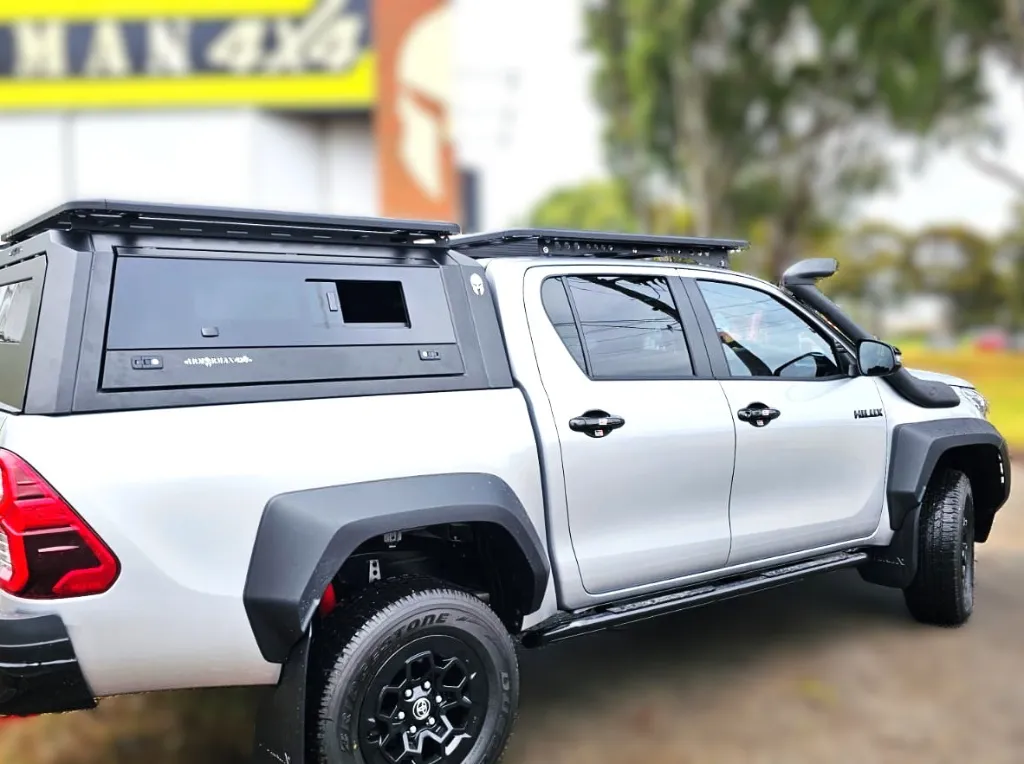 ARMORMAN4X4-SLIDING WIMDOW TUB CANOPY HILUX (6).webp