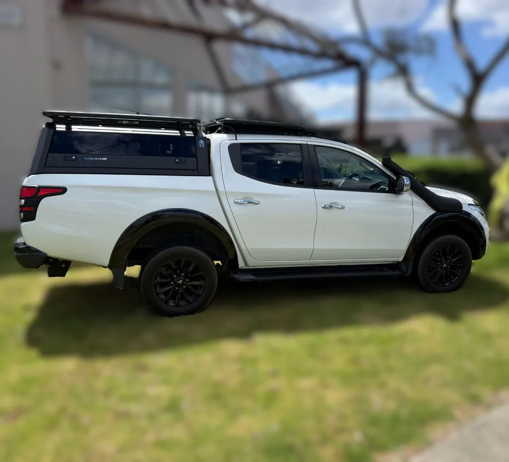 ARMORMAN4X4-SLIDING WINDOW - TUB CANOPY-MQMR (6).webp