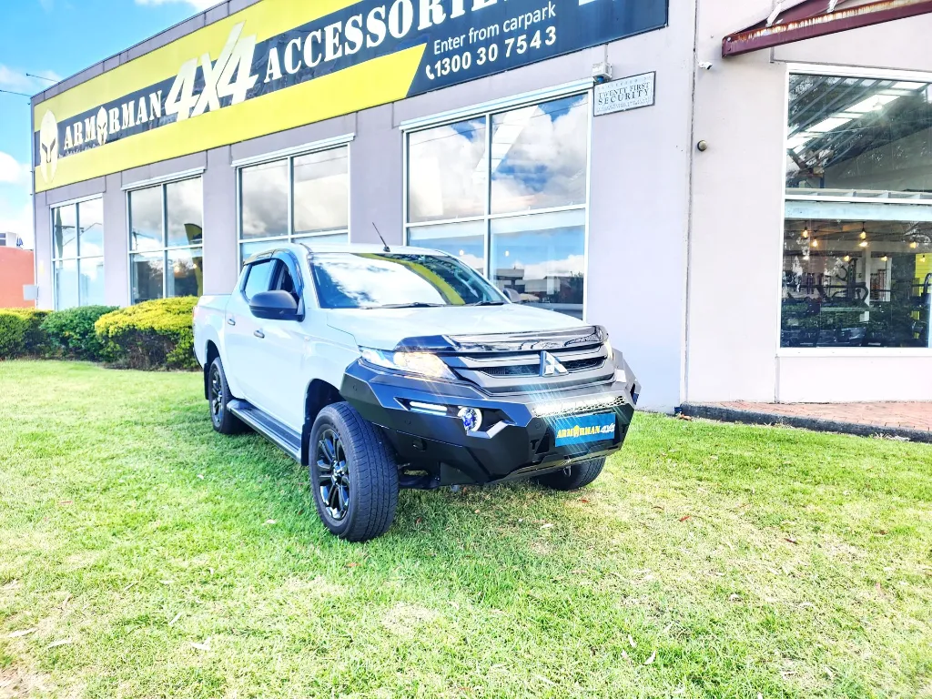 ARMORMAN4X4- ROADMASTER BULLBAR -MR TRITON (39).webp