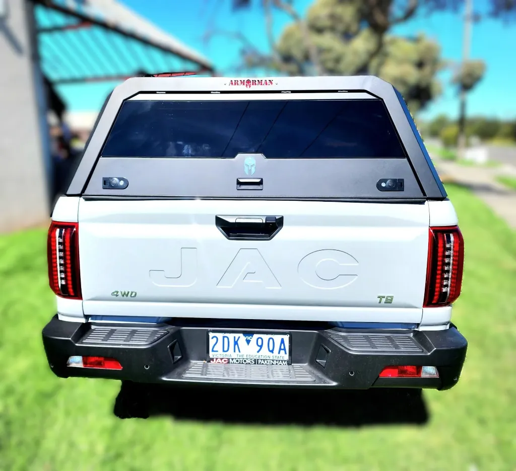 ARMORMAN4X4-SOLID SIDE GLASS TUB CANOPY -JAC T9 (25).webp