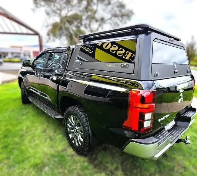 Solid-side-glass-tub-canopy-for-MV-Triton-Armorman4x4-6-650x650.webp