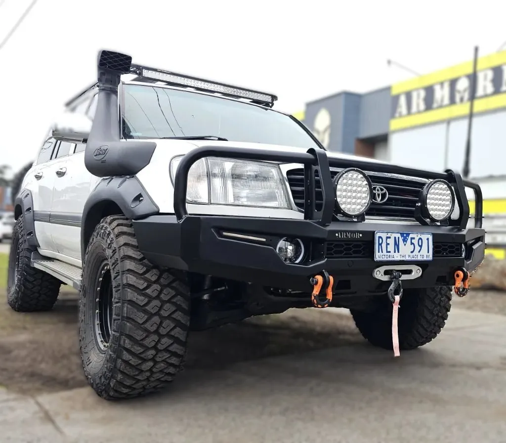 ARMORMAN4X4-BUSHMASTER BULLBAR-LC 100SER (11) copy.webp