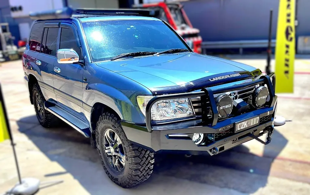 ARMORMAN4X4-BUSHMASTER BULLBAR-LC 100SER (19) copy.webp