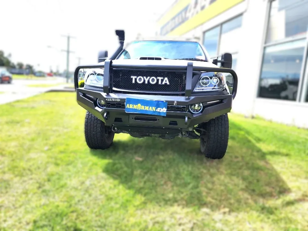 ARMORMAN4X4- BUSHMASTER BULLBAR- HILUX0511 (7)copy.webp