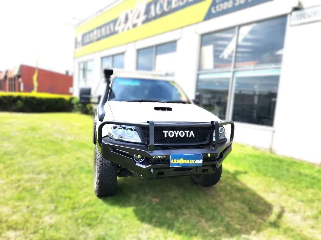 ARMORMAN4X4- BUSHMASTER BULLBAR- HILUX0511 (14)copy.webp