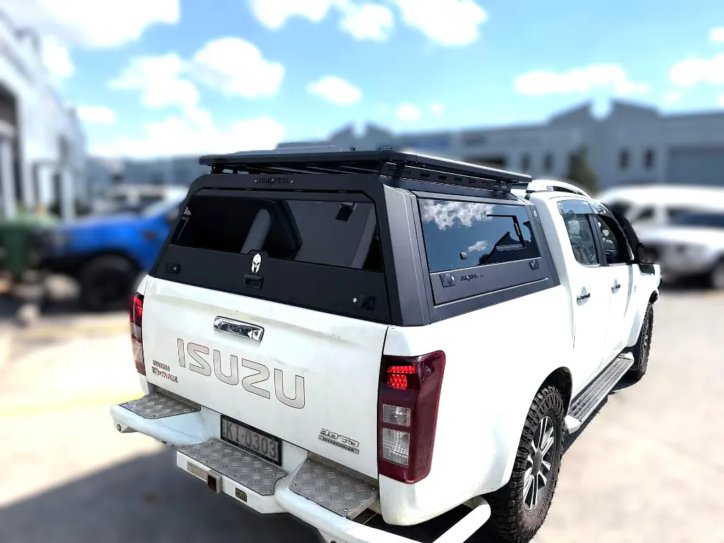 ARMORMAN4X4- SLIDING WINDOW TUP CANOPY- D-MAX (1).webp