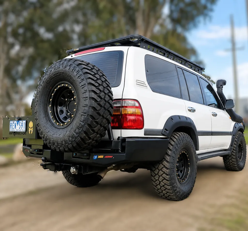 ARMORMAN4X4-BUSHMASTER BULLBAR-LC 100SER 3.webp