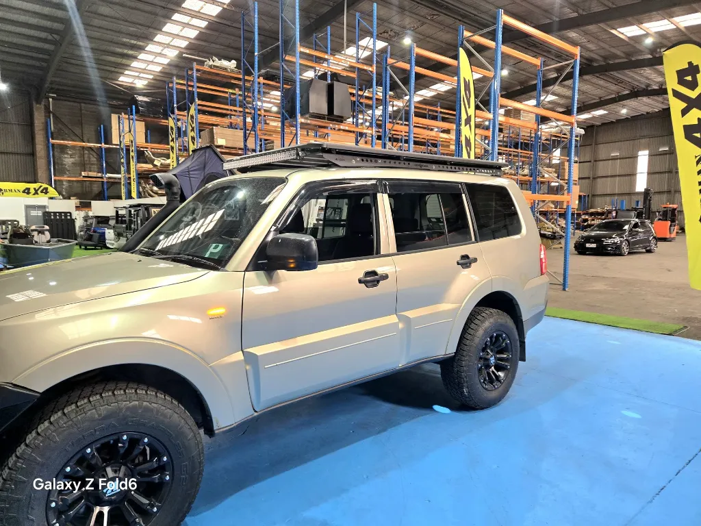 armorman4x4-aluminium roof rack-pajero (9) - Copy.webp