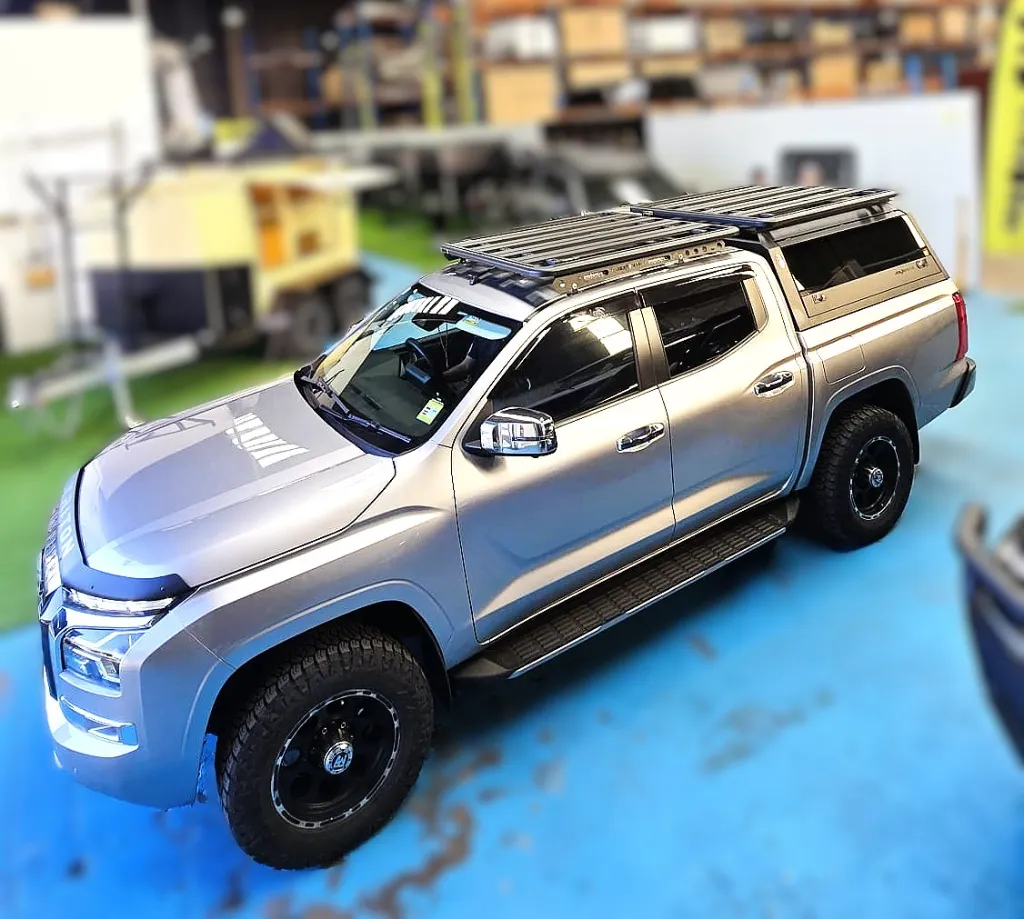 Mitsubishi Triton MV Canopy – Solid Side Glass Tub Canopy-Triton Canopy (11).webp