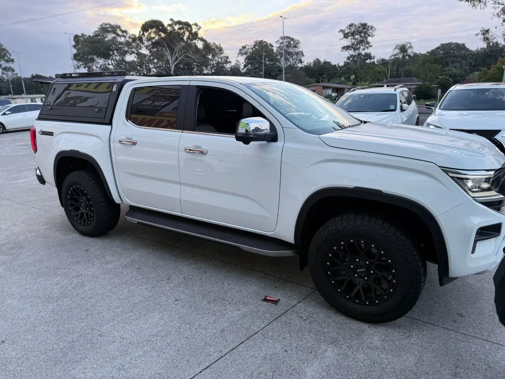 SOLID SIDE TUB CANOPY- AMAROK-ARMORMAN4X4 (10).webp