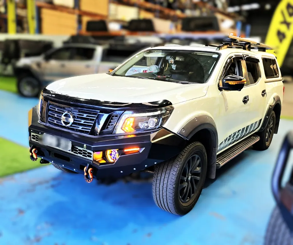 ROAMASTER BULLBAR- NP300-1520 ARMORMAN4X4 (22).webp