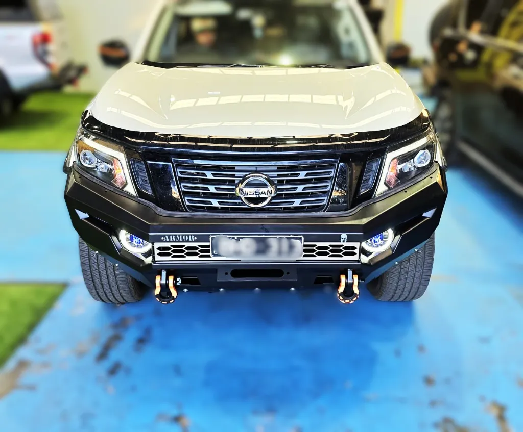ROAMASTER BULLBAR- NP300-1520 ARMORMAN4X4 (16).webp