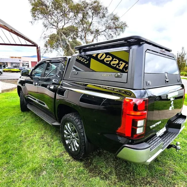 Solid-side-glass-tub-canopy-for-MV-Triton-Armorman4x4-6-650x650.webp