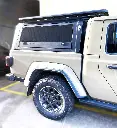 Solid-side-glass-tub-canopy-for-jeep-ARMORMAN4X4-5.webp