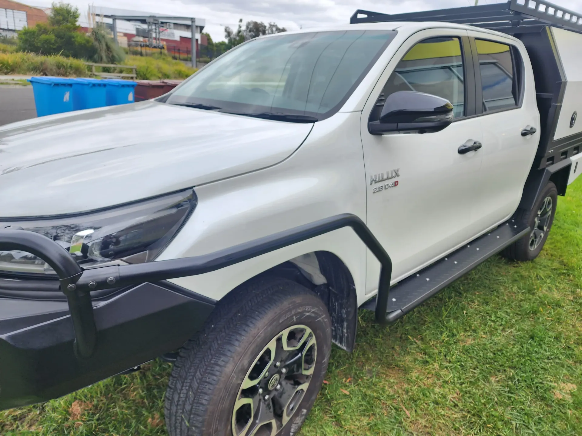 BRUSH BAR- HILUX