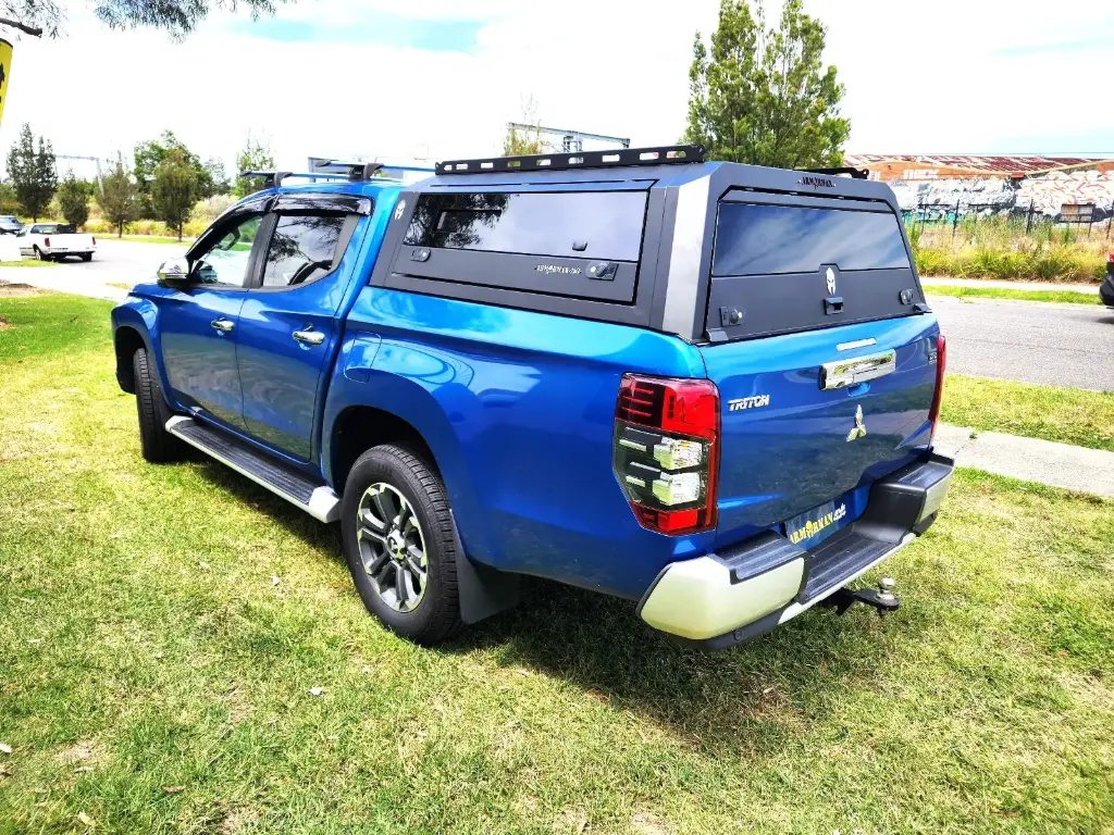 SLIDING SIDE WINDOW TUB CANOPY-MV