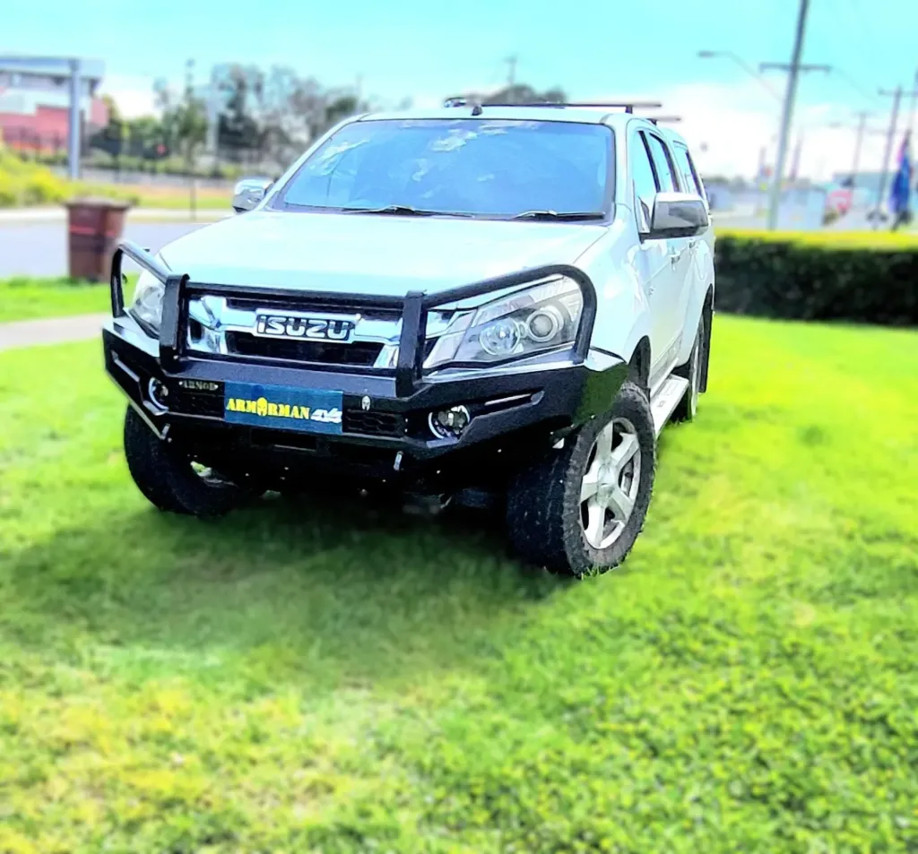 BushMaster Bull Bar for Isuzu D-MAX (2012–2017) | Heavy-Duty Steel 4x4 Protection