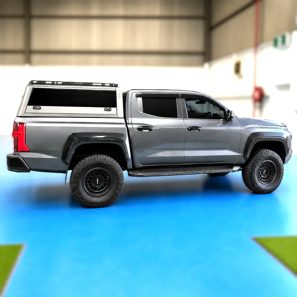 [AM-STUC-SSG-MV] Mitsubishi Triton MV Canopy – Solid Side Glass Tub Canopy-Triton Canopy