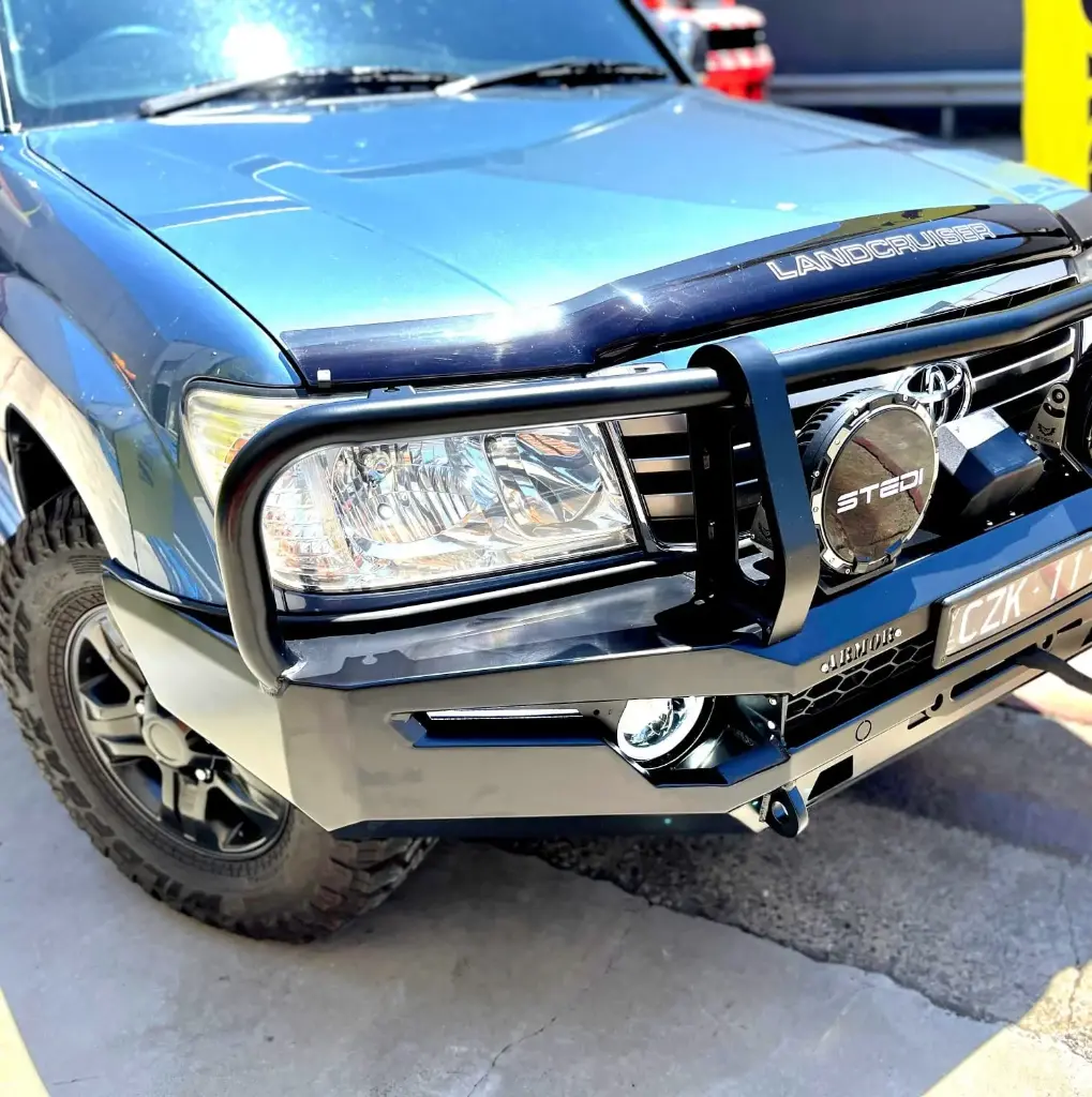 BUSHMASTER BULL BAR-LC105