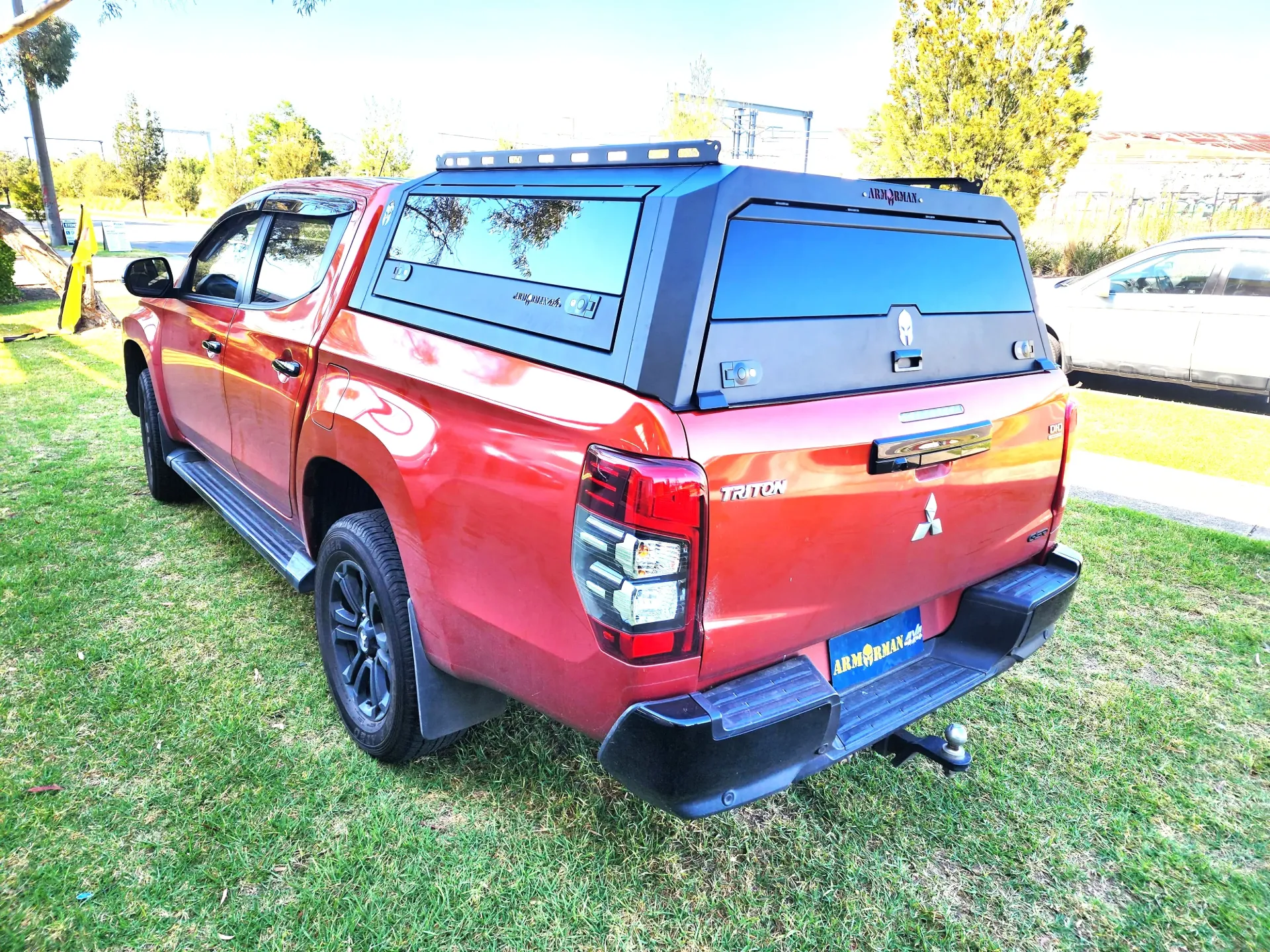 [AM-STUC-SSG-MQMR] SOLID SIDE GLASS TUB CANOPY-MQMR