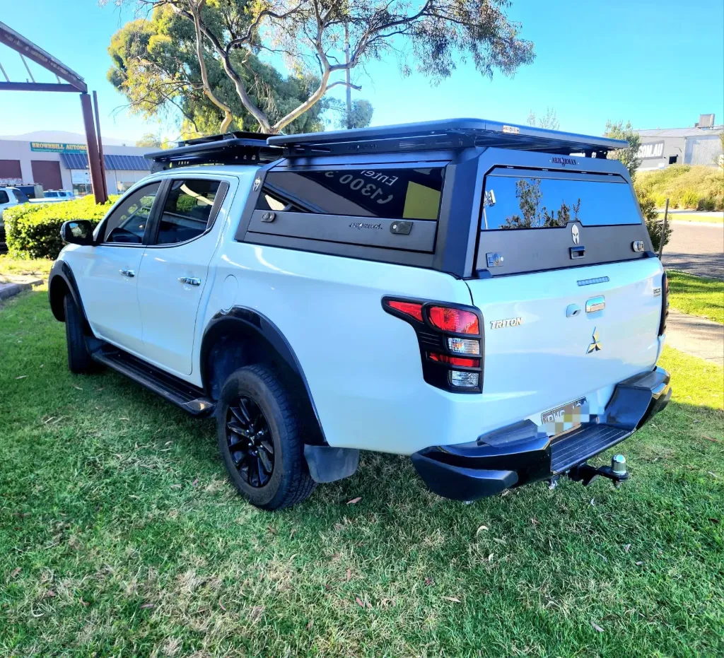 SOLID SIDE GLASS TUB CANOPY-MQMR