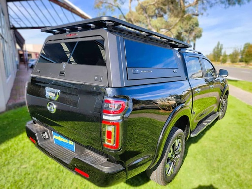 SOLID SIDE GLASS TUB CANOPY-GWM (copy)