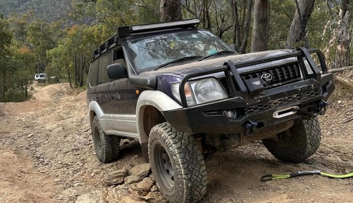 [AM-FBFJ90-9902BM] BUSHMASTER BULLBAR-PRADO90